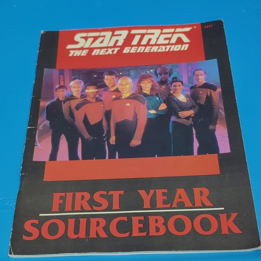 Star Trek: The Next Generation First Year Sourcebook - 2227